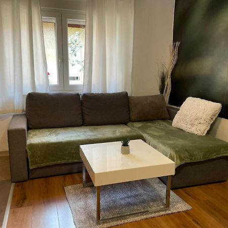 Cozy 1B Apartment Vera-Self Check In ザグレブ エクステリア 写真