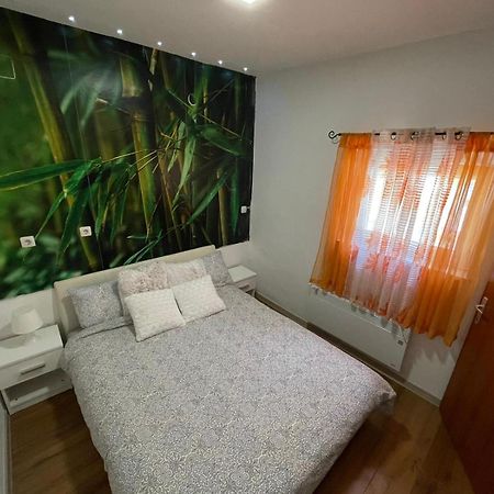 Cozy 1B Apartment Vera-Self Check In ザグレブ エクステリア 写真