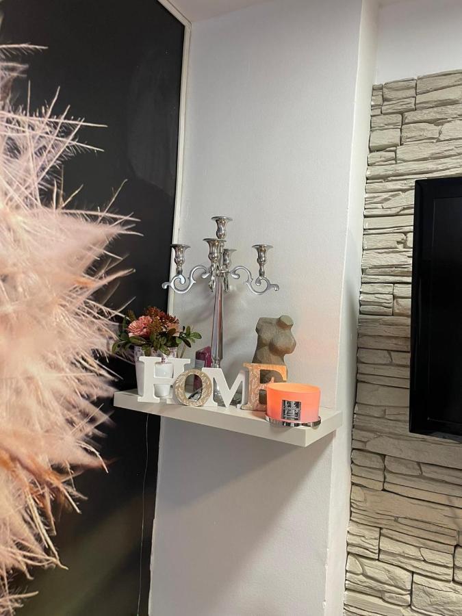 Cozy 1B Apartment Vera-Self Check In ザグレブ エクステリア 写真